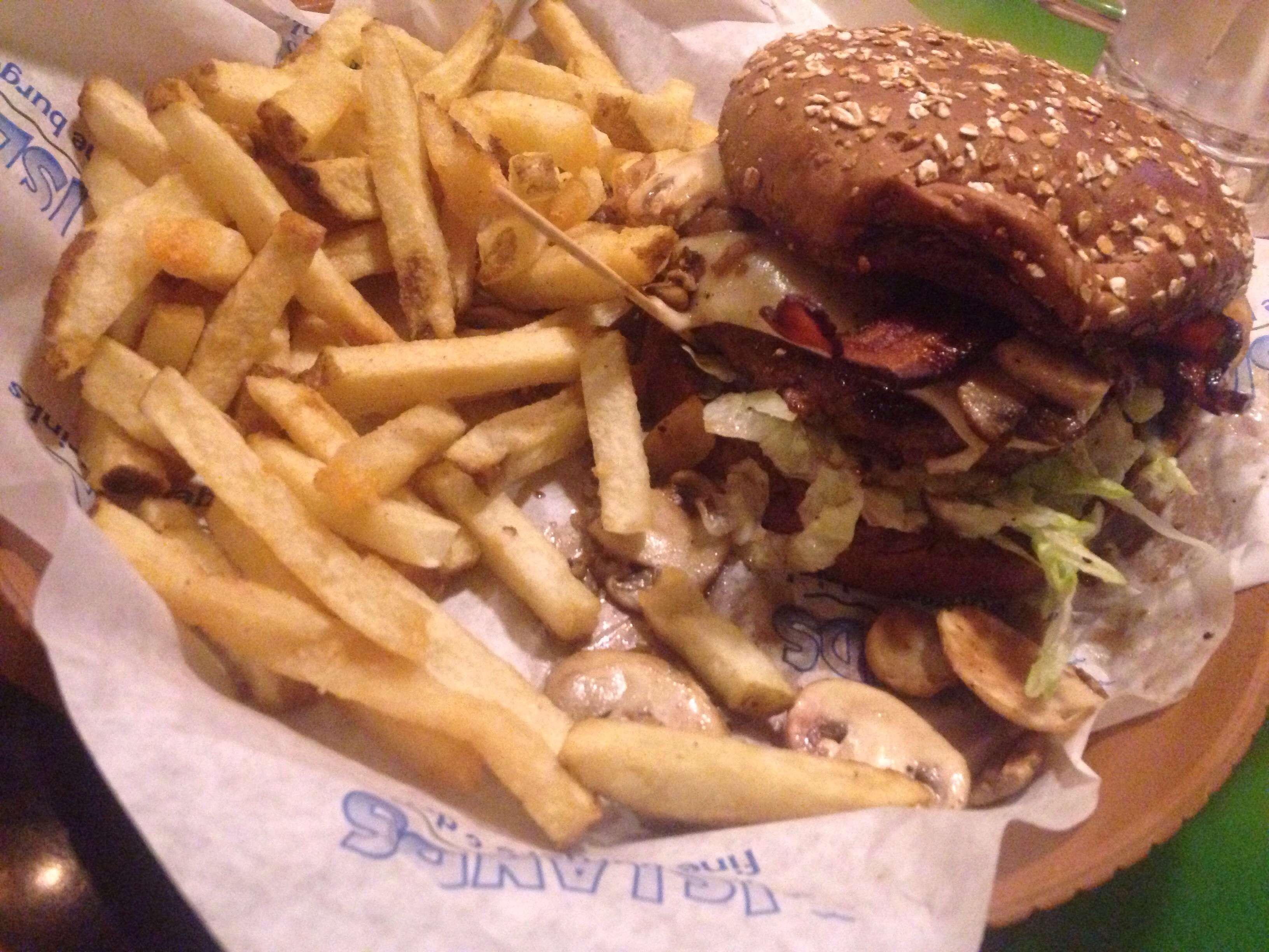 Islands Fine Burgers & Drinks Carmel Mountain, Carmel Mountain, San