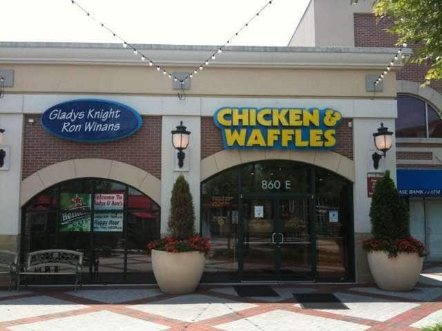 hotels near gladys knight chicken and waffles