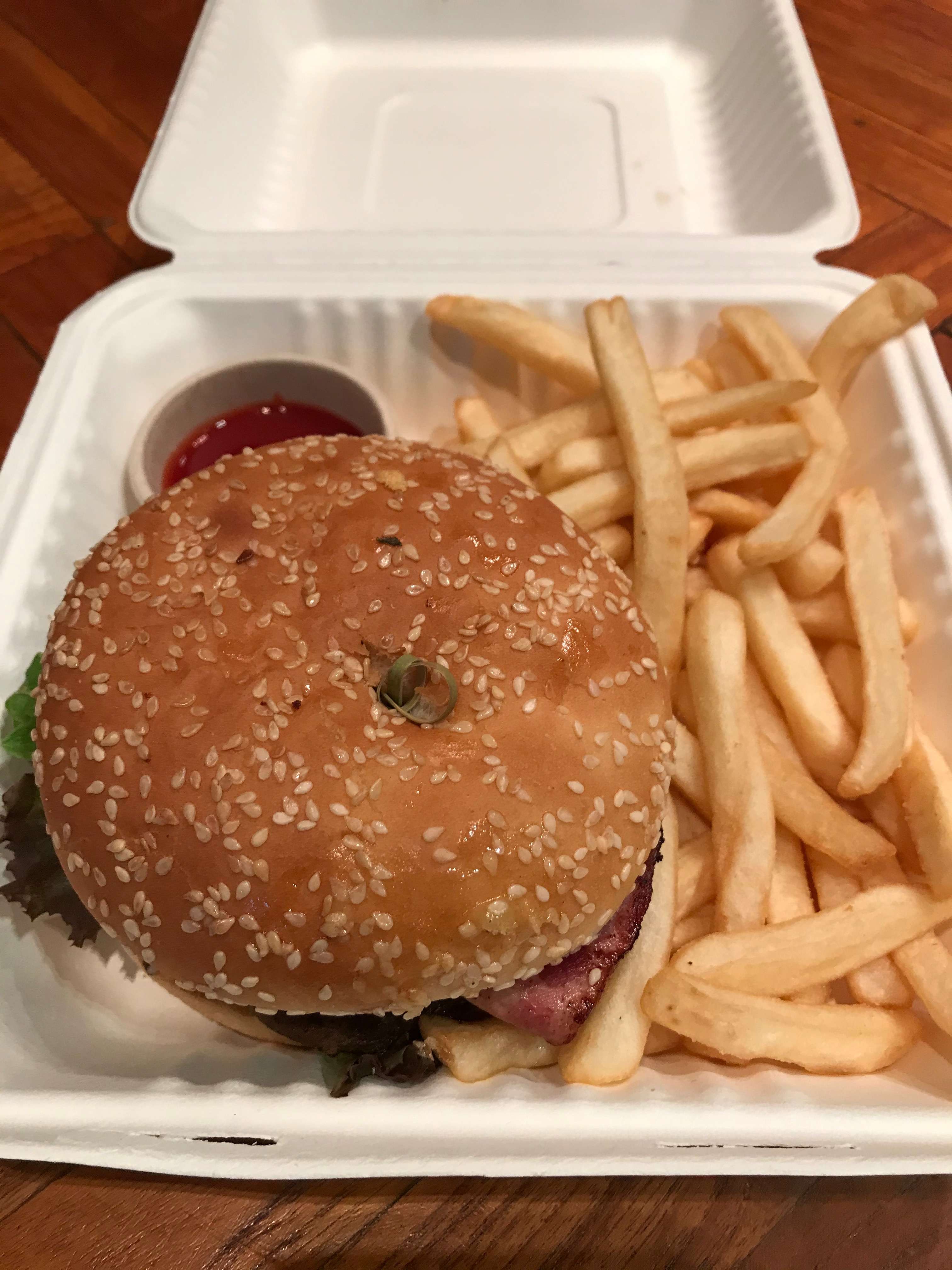 Schnapps Bar, National Park, Ruapehu