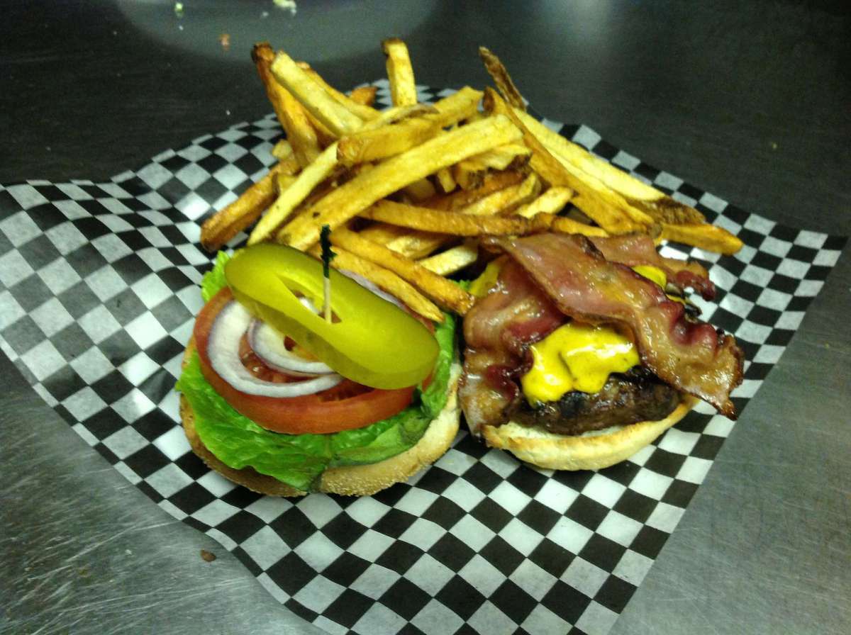 Coasters Bar and Grill, McKenzie Lake, Calgary Zomato