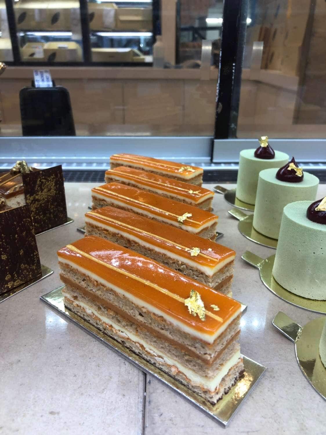 The Hotel Card Le Petit Gateau