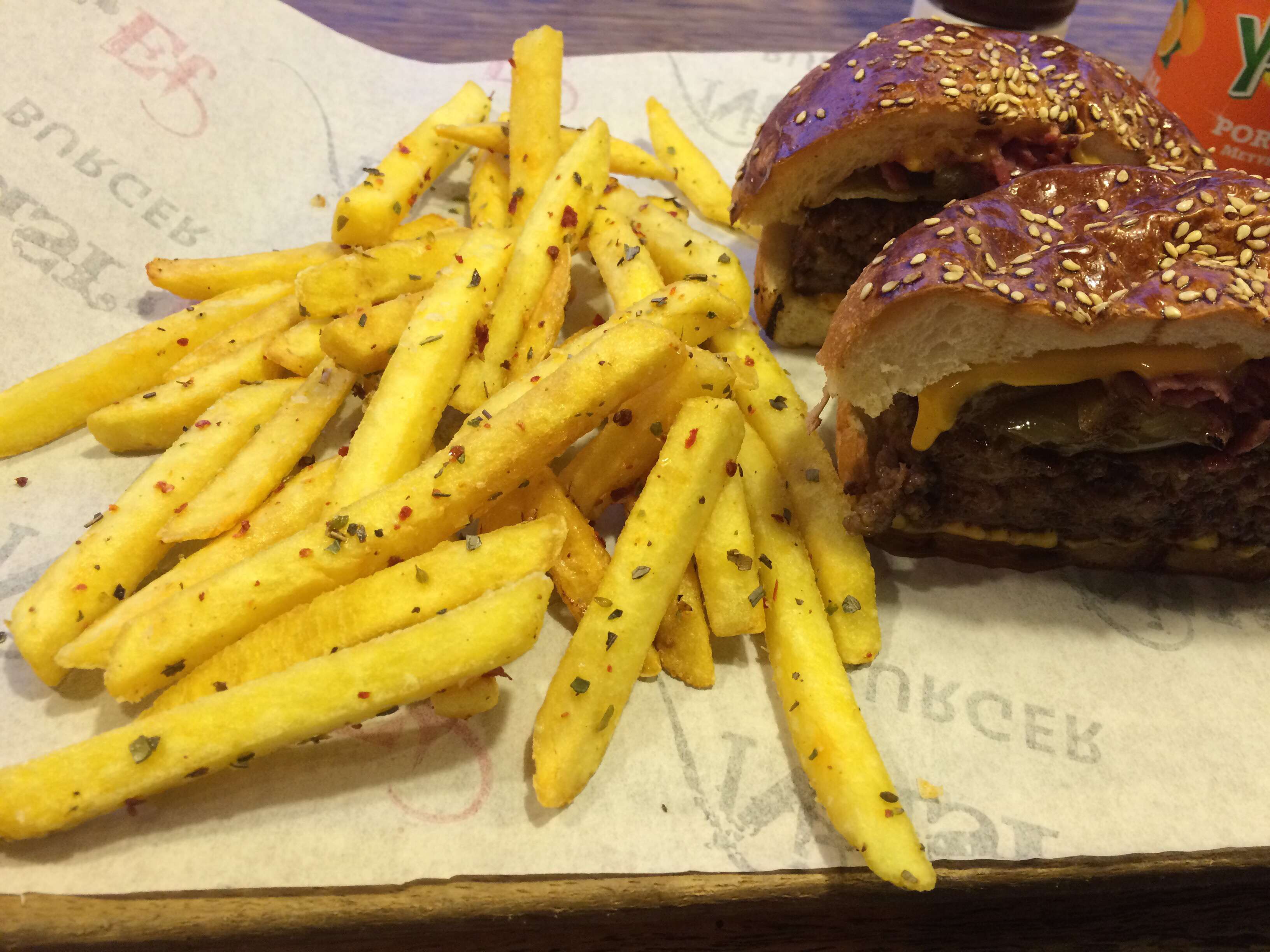 Cagkan Baser�s review for NusrEt Burger, Bebek, İstanbul