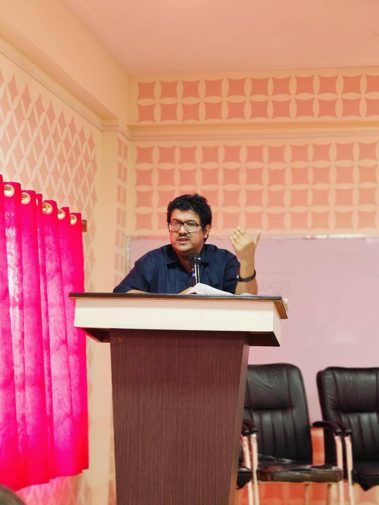 Prof. (Dr.) Pinaki Roy