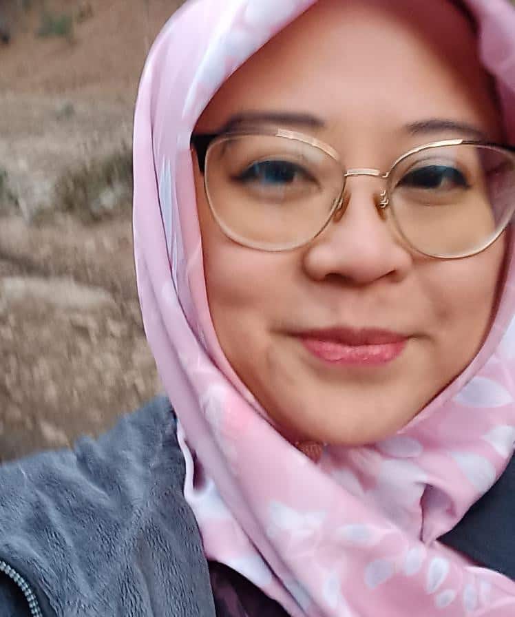 SITI NUR