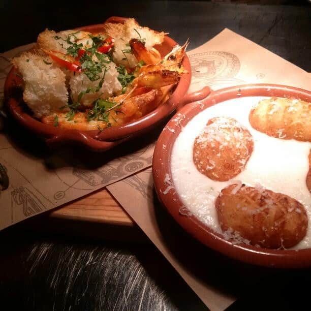 Yazzi Thefoodiebites