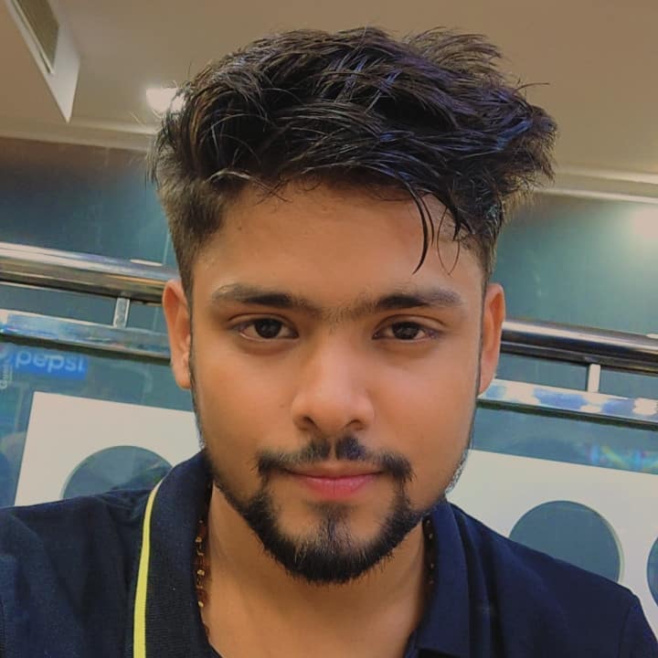 Ťhê Řëbəĺ Ŕøý