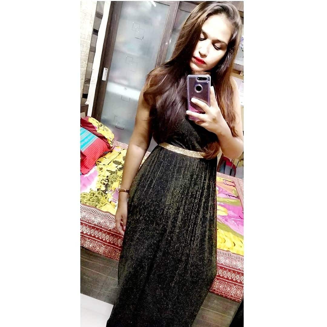 Mahek ❤️ | The.hungry.bee