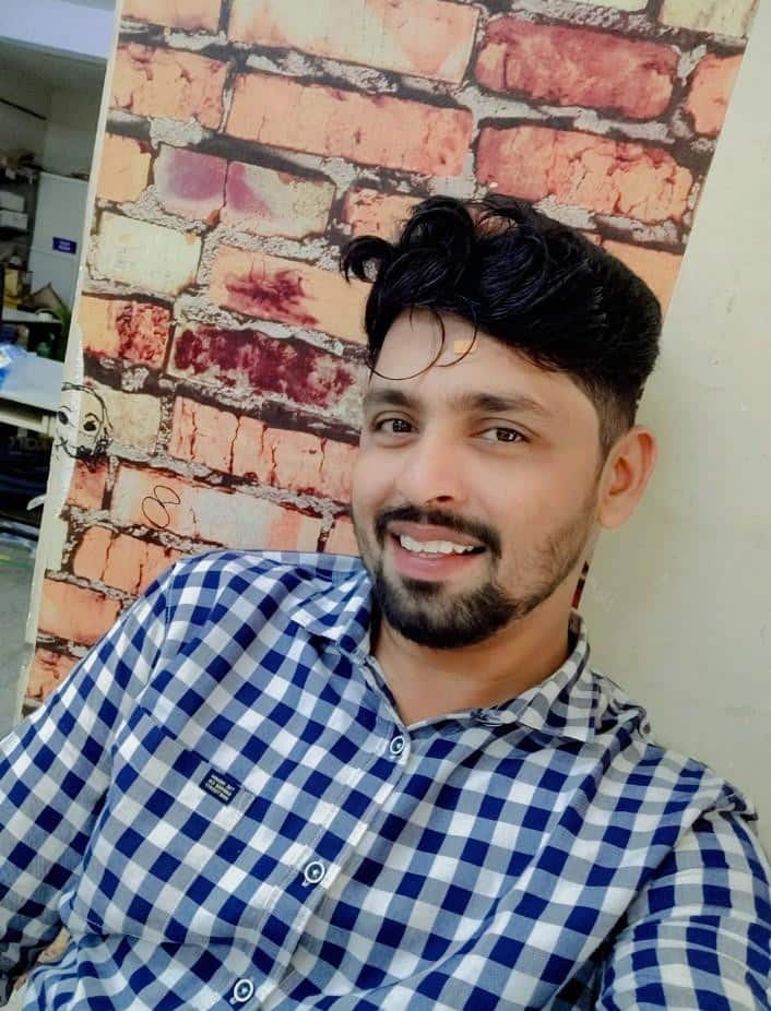 RAKESH KUMAR SINGH (ROCKY)