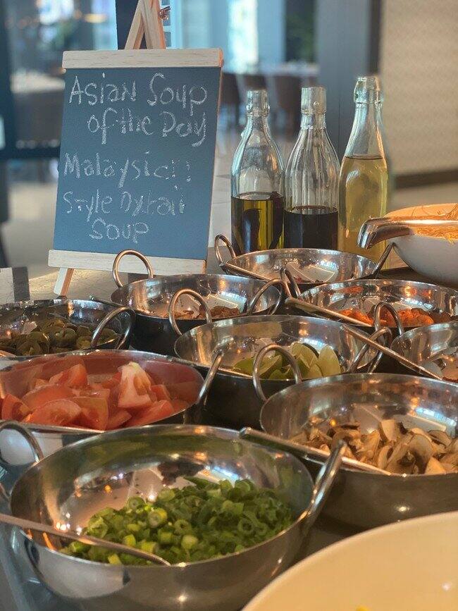 Crossroads Kitchen Marriott Marquis Doha Dafna Doha Zomato Qatar